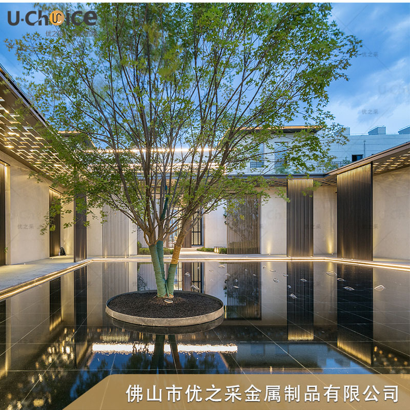 不銹鋼鏤空屏風(fēng)